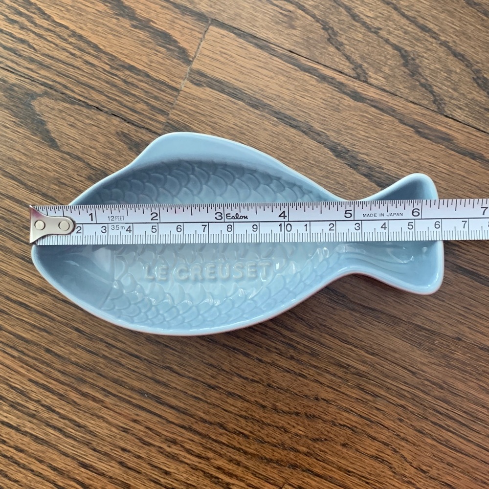 New Le Creuset Coastal Blue Large + Small Fish Dishes - Picture 7 of 8
